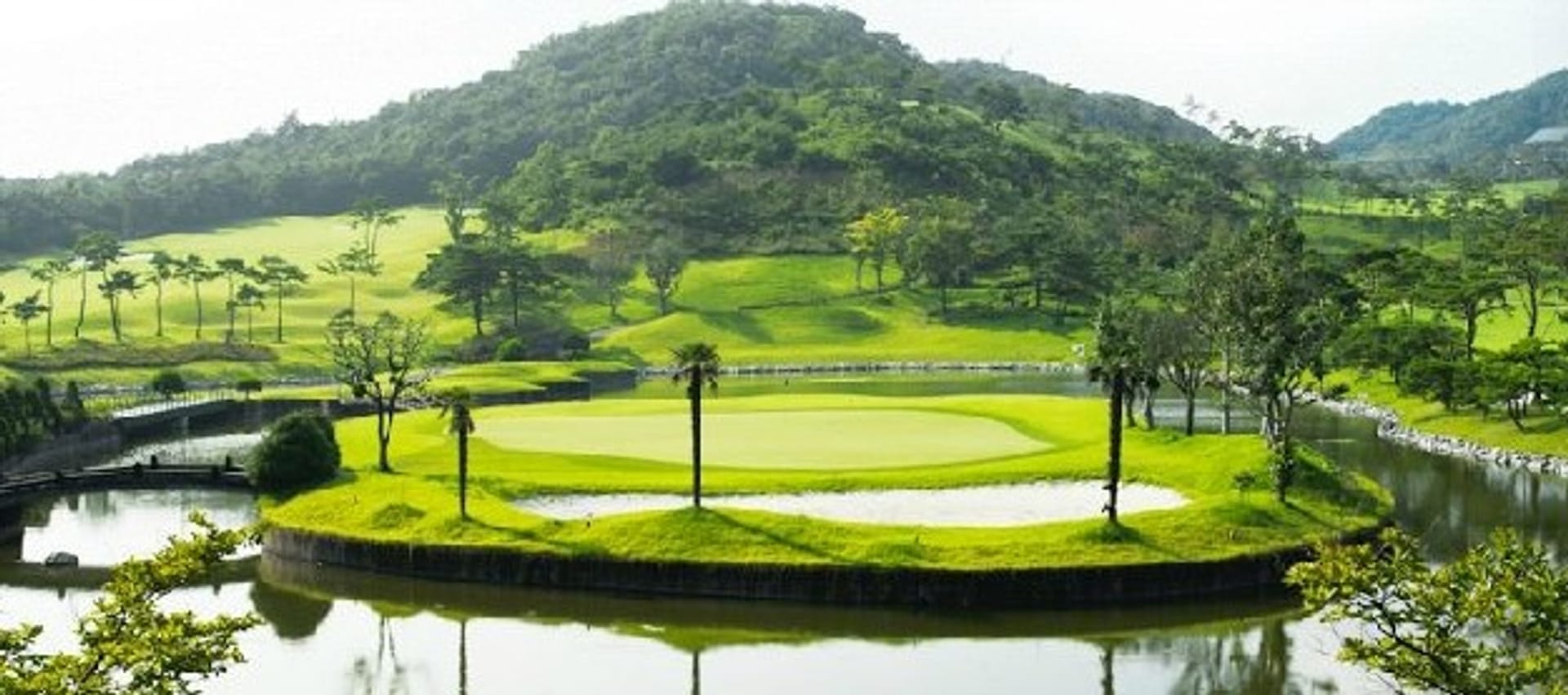 Acro Country Club