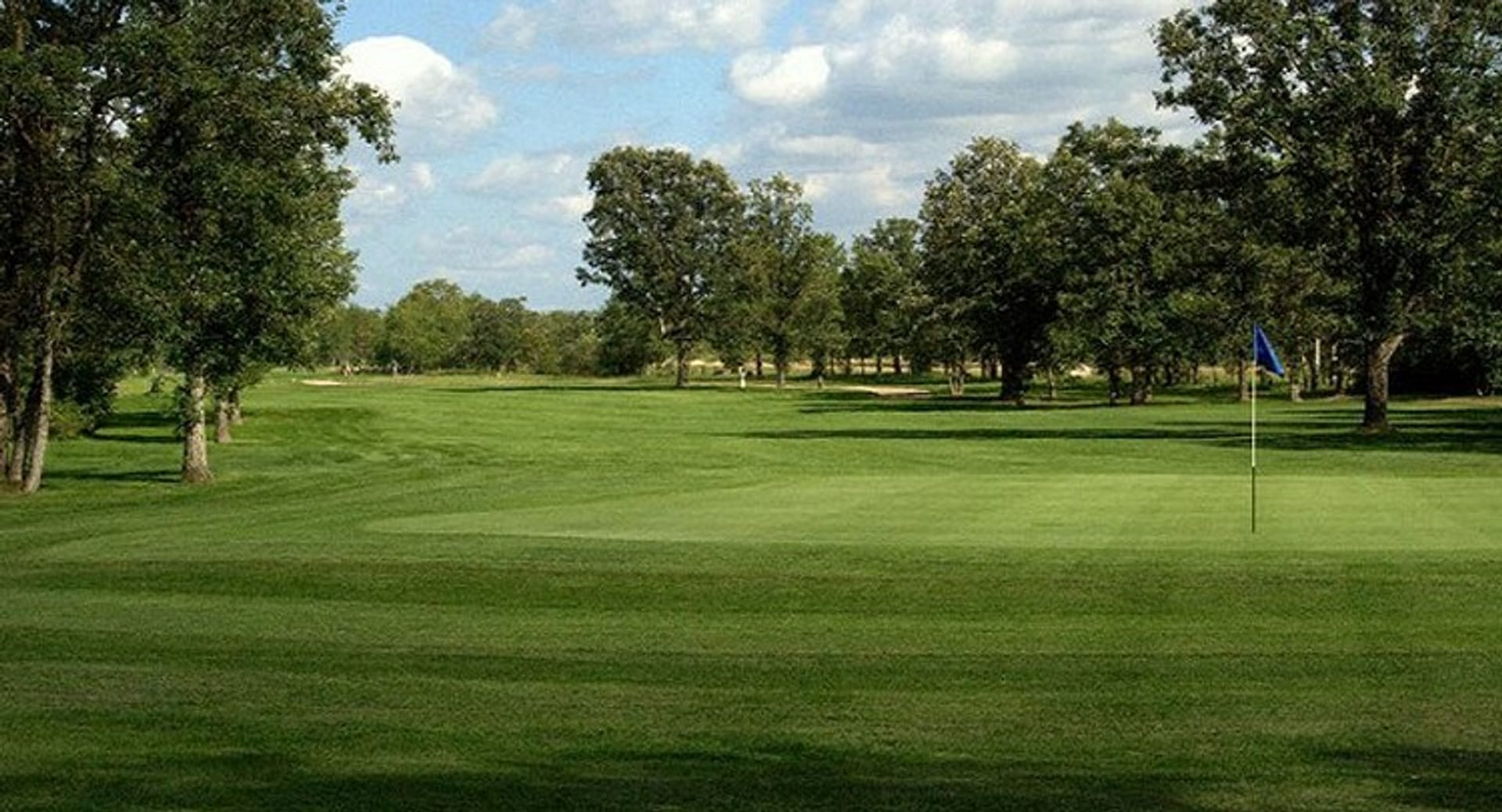 Oakwood Golf Course & Campgrounds