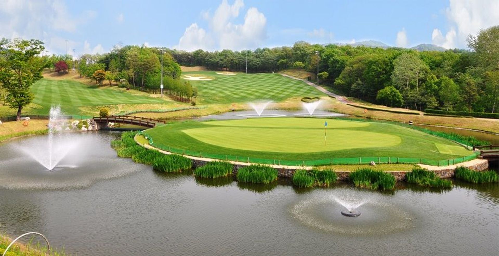 J-Public Country Club