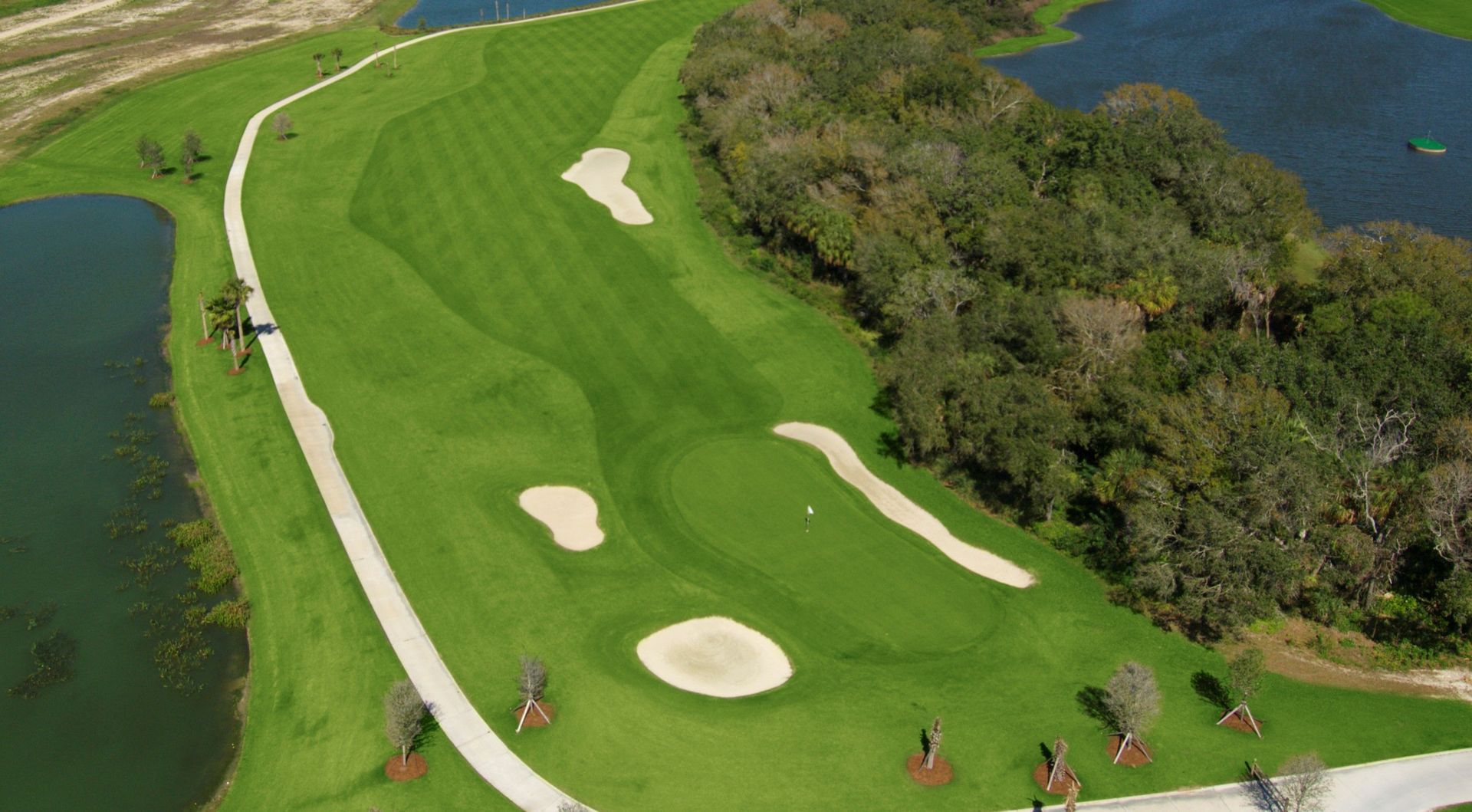 River Strand Golf & Country Club