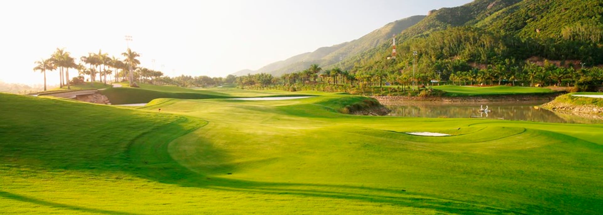 Diamond Bay Golf & Villas
