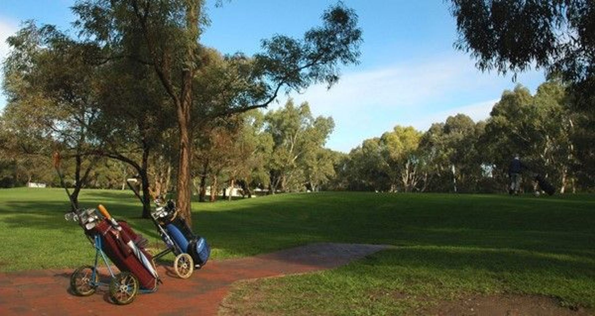 Lochiel Park at Geoff Heath Par 3 Golf Complex