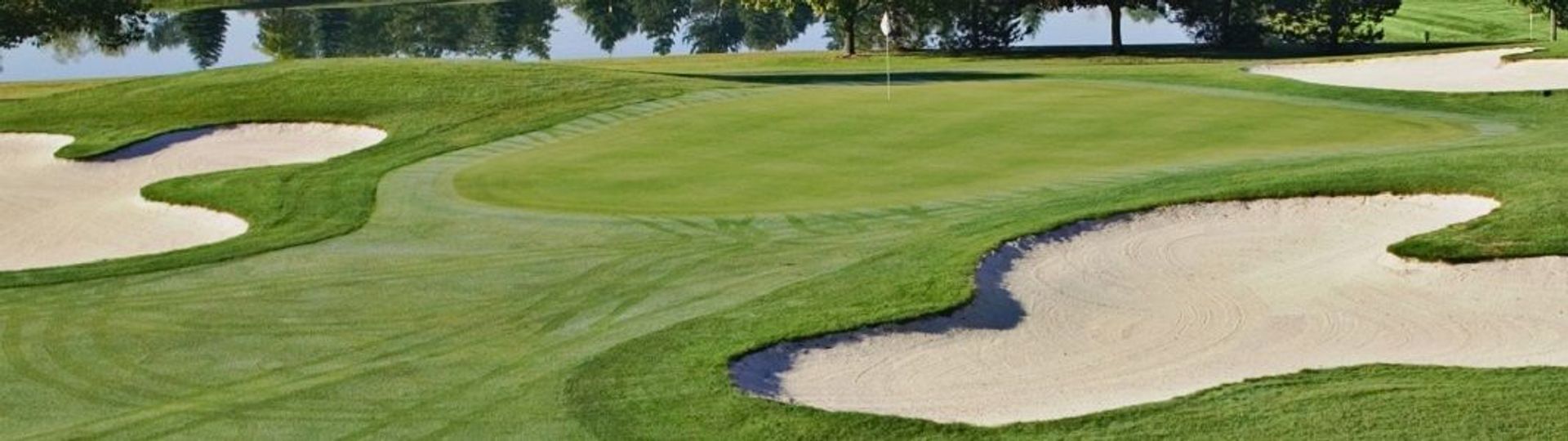 Travis Pointe Country Club