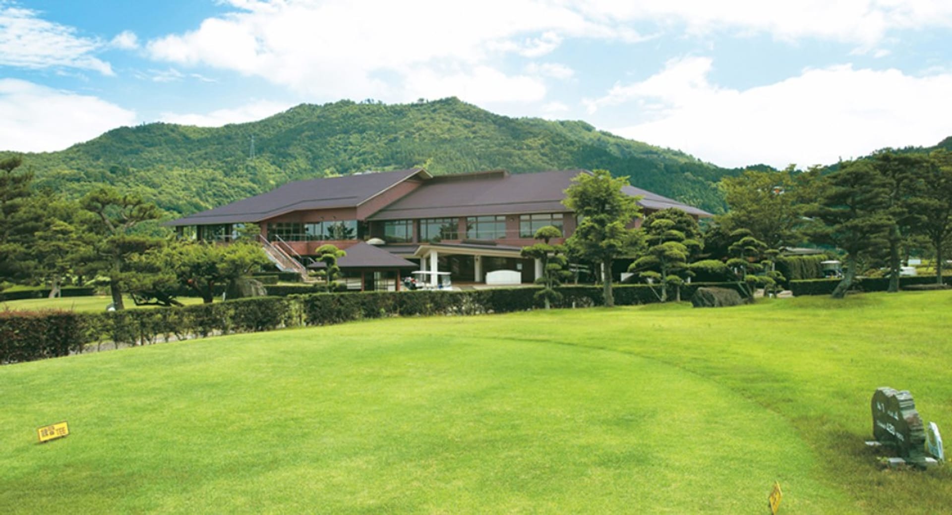 Golf⛳️ページ Tokushima Country Club Tsukinomiya - Golf Course Information