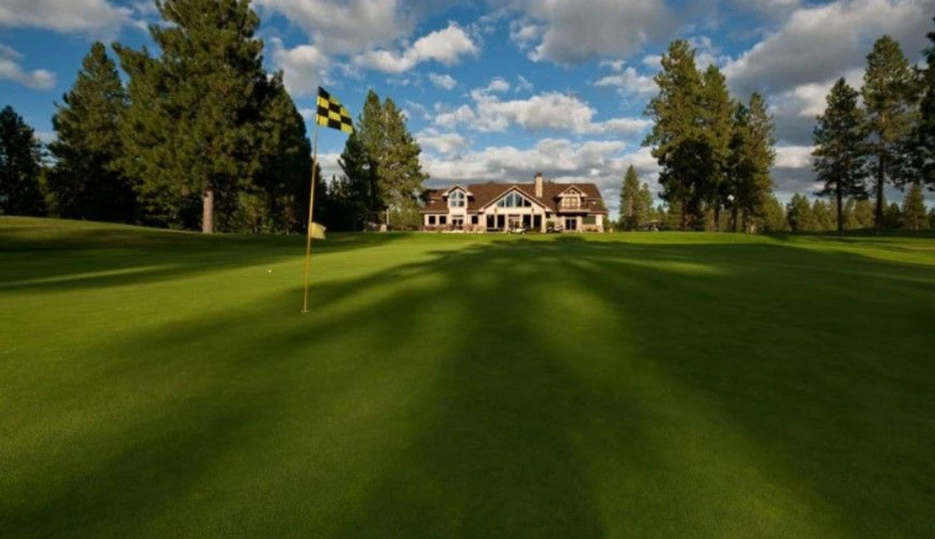 Lost Tracks Golf Club