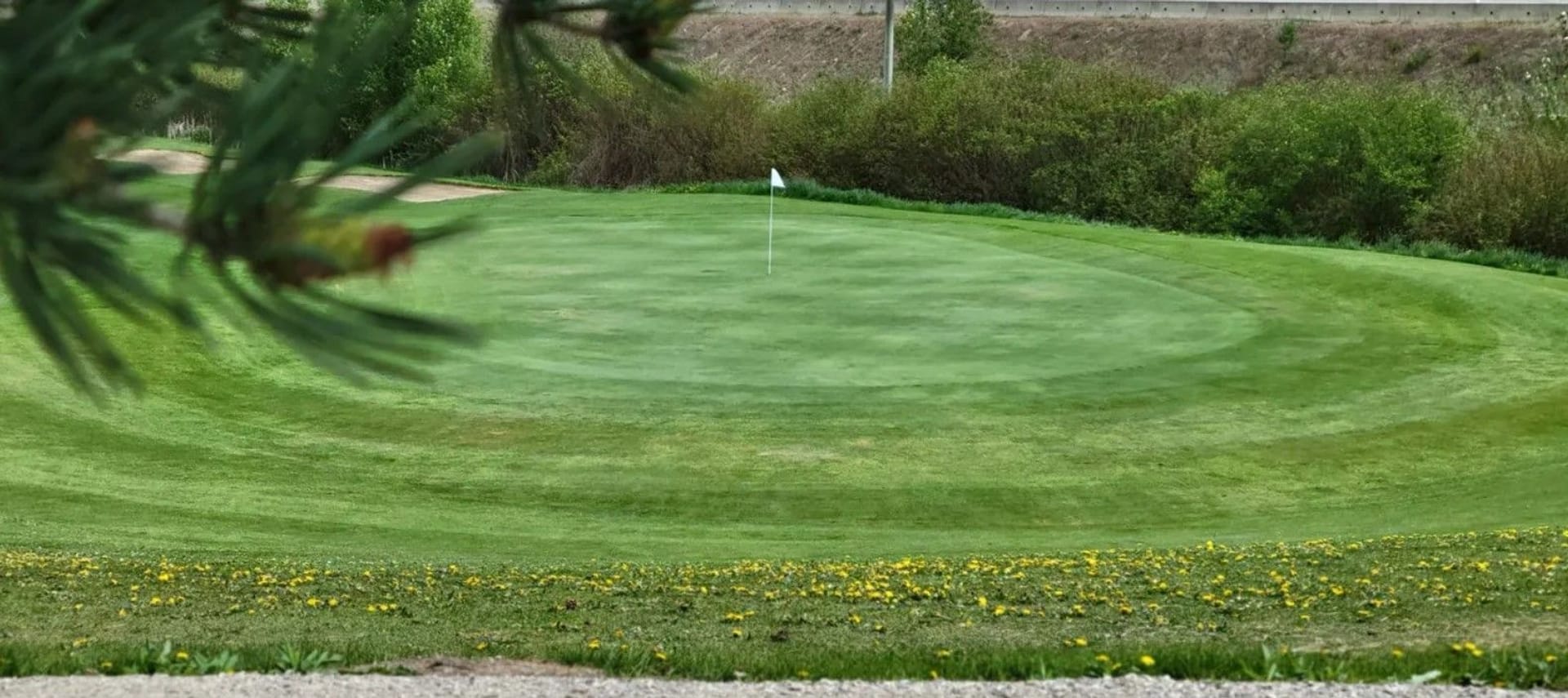 Overlander Golf & Event Centre