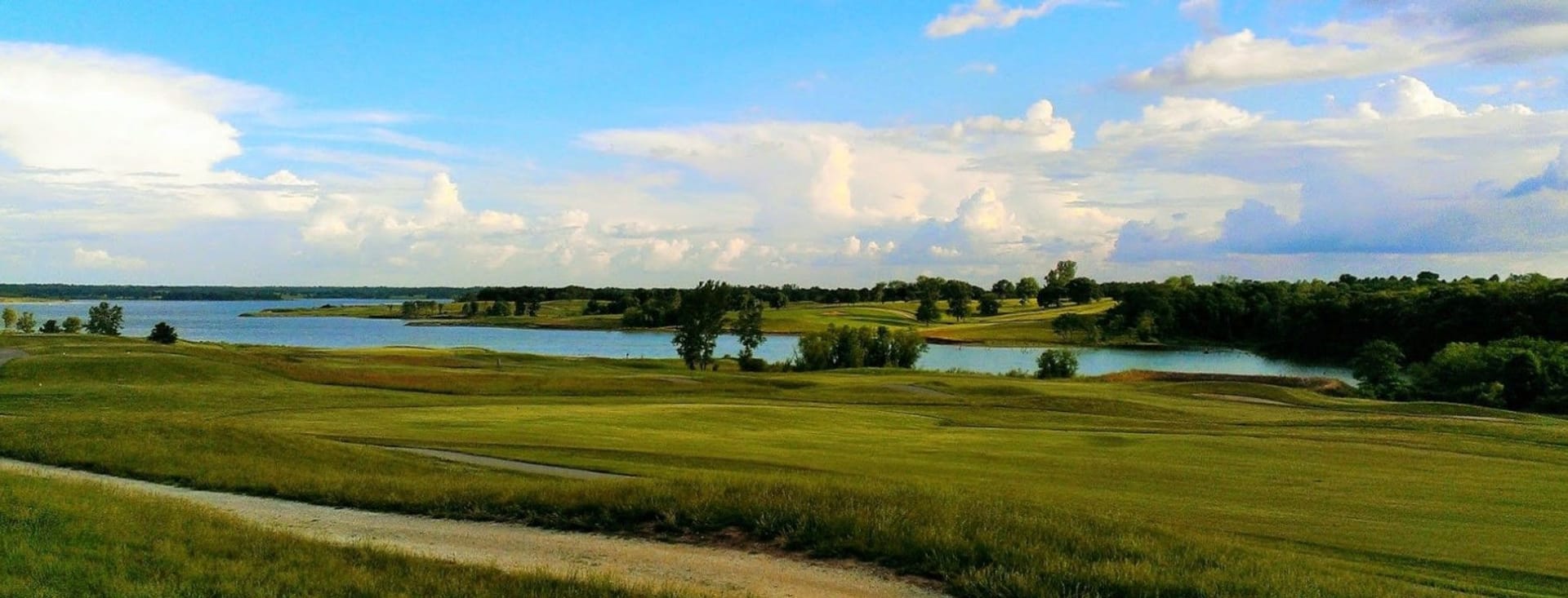 Paradise Pointe Golf Complex (Posse)