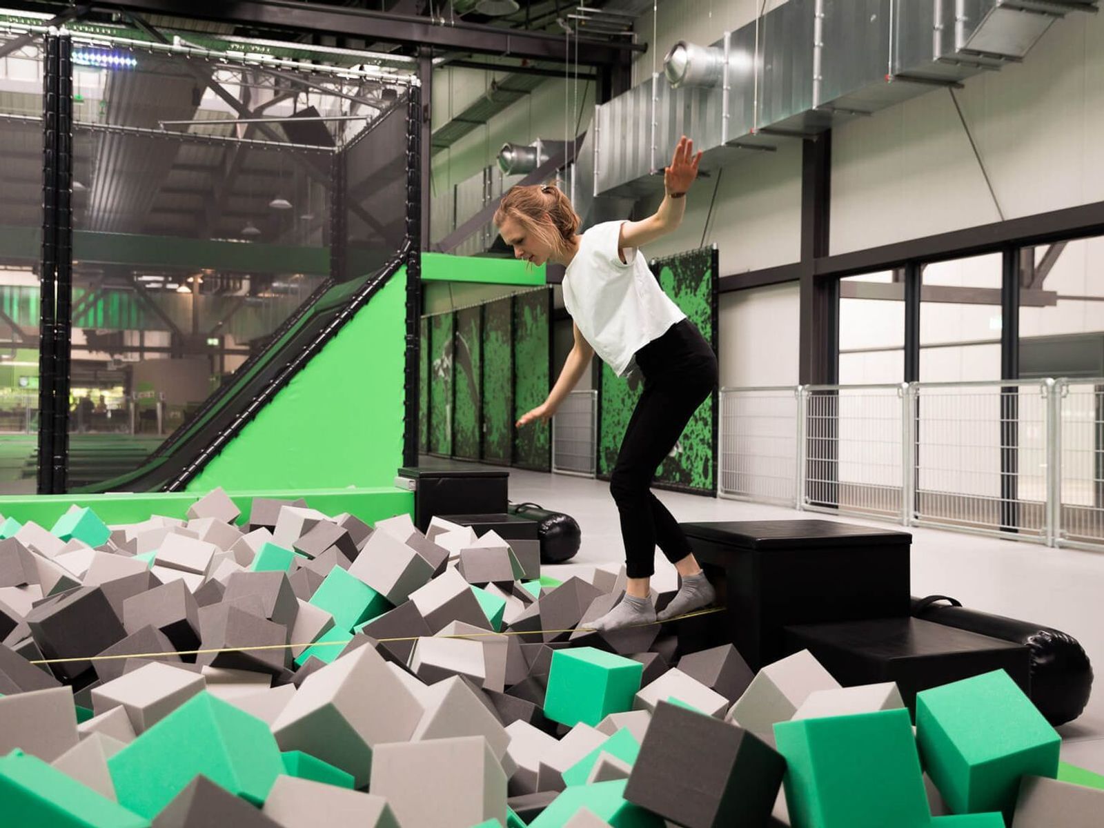 Slackline-and-foampit-trampoline-park.jpg