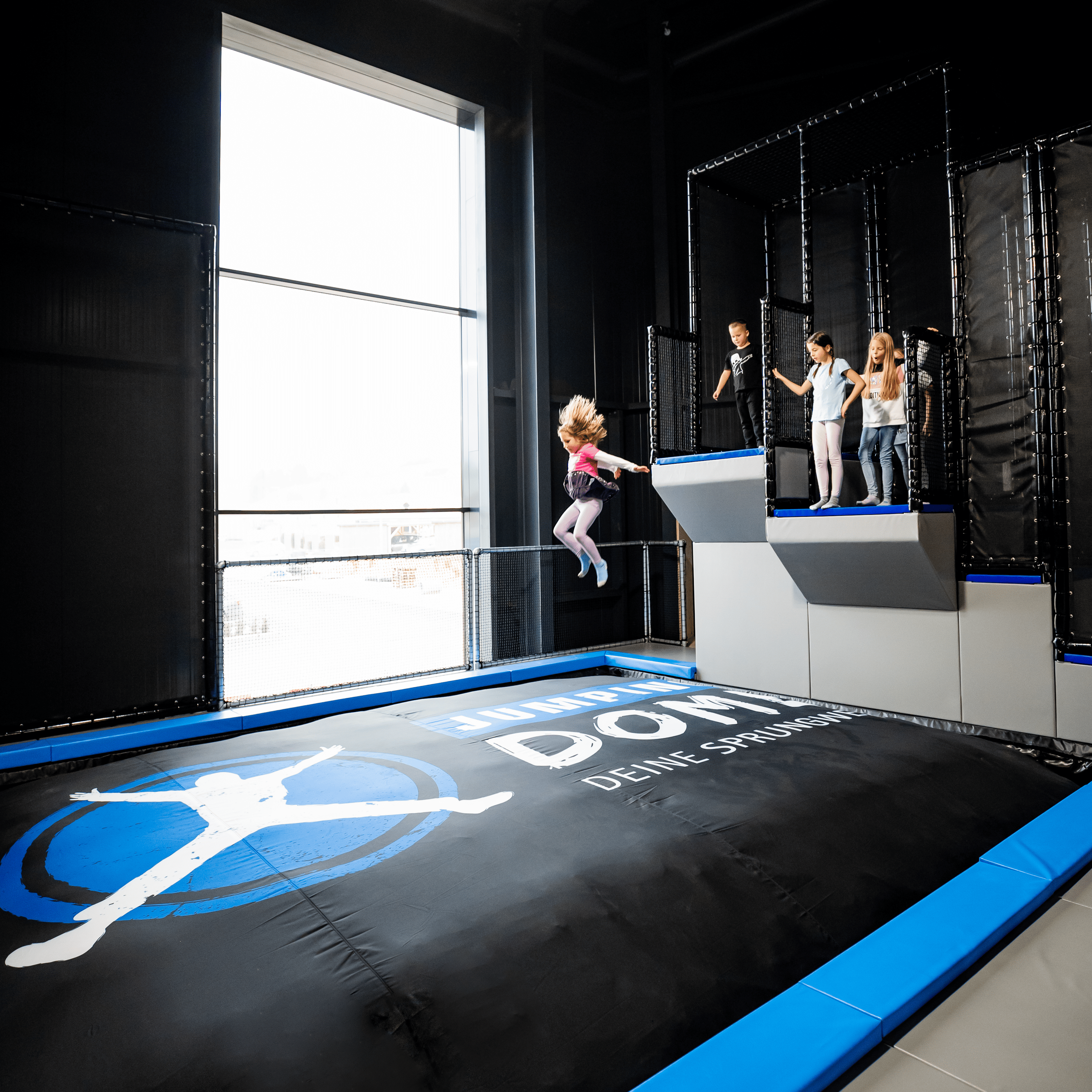 Airbag-Jump-Tower.png