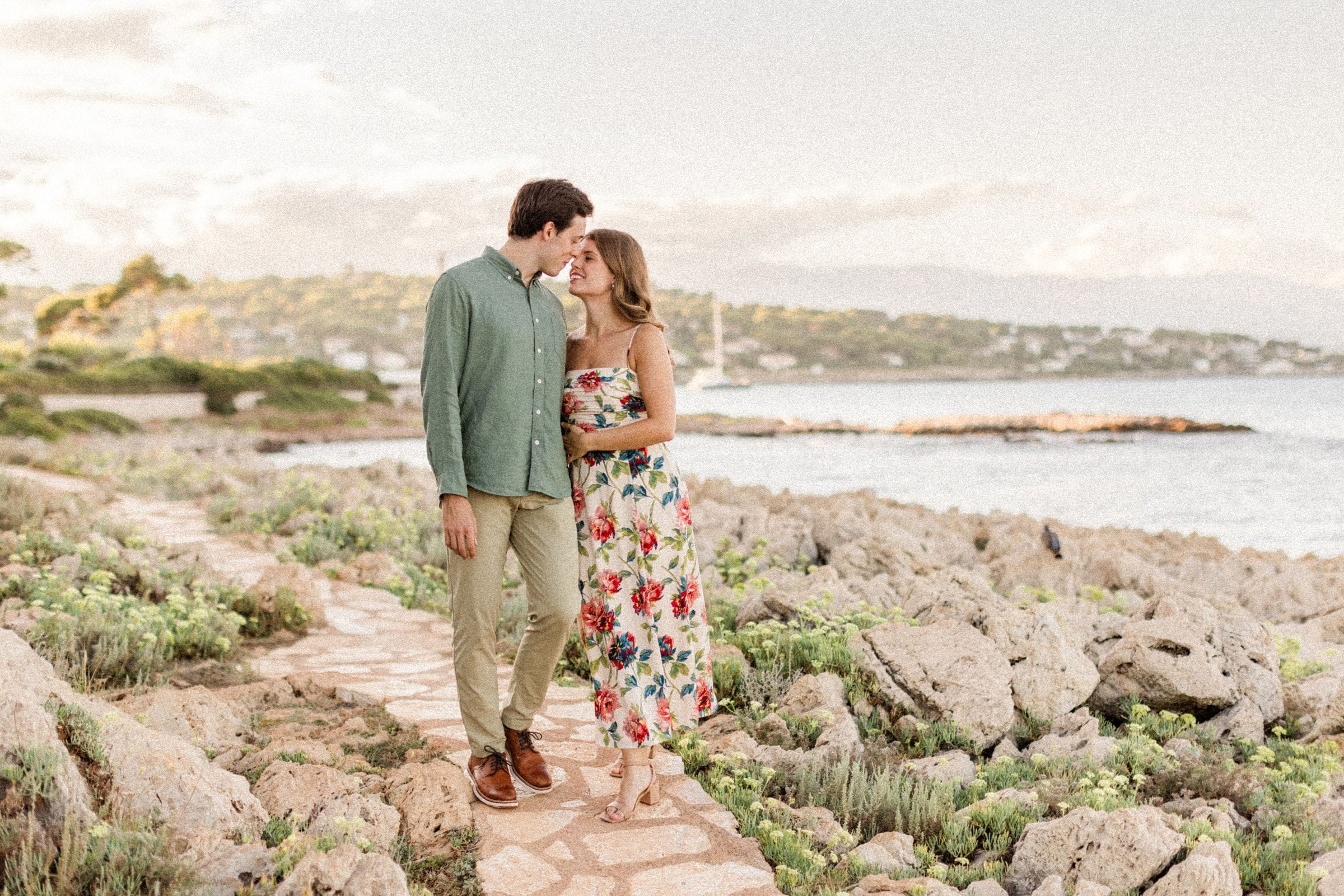 Séance photo de couple de Caitlyn et Will au Cap d'Antibes 1