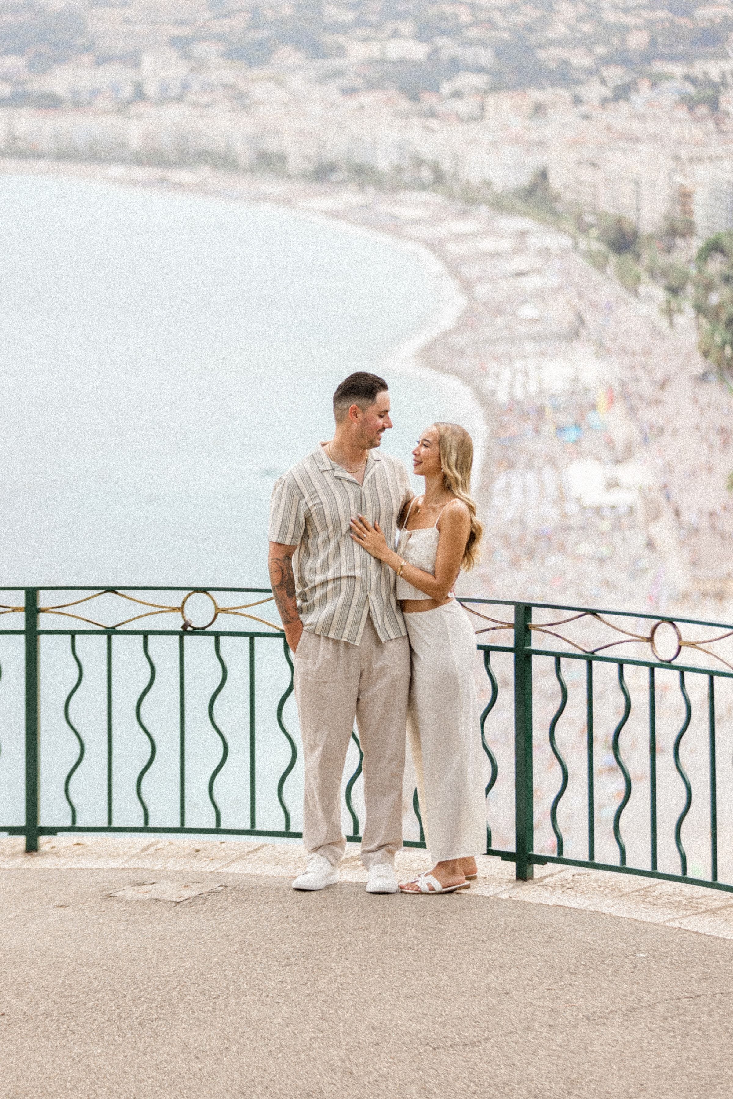 Demande en mariage de Joe et Jasmin sur la Colline du Château Nice 8