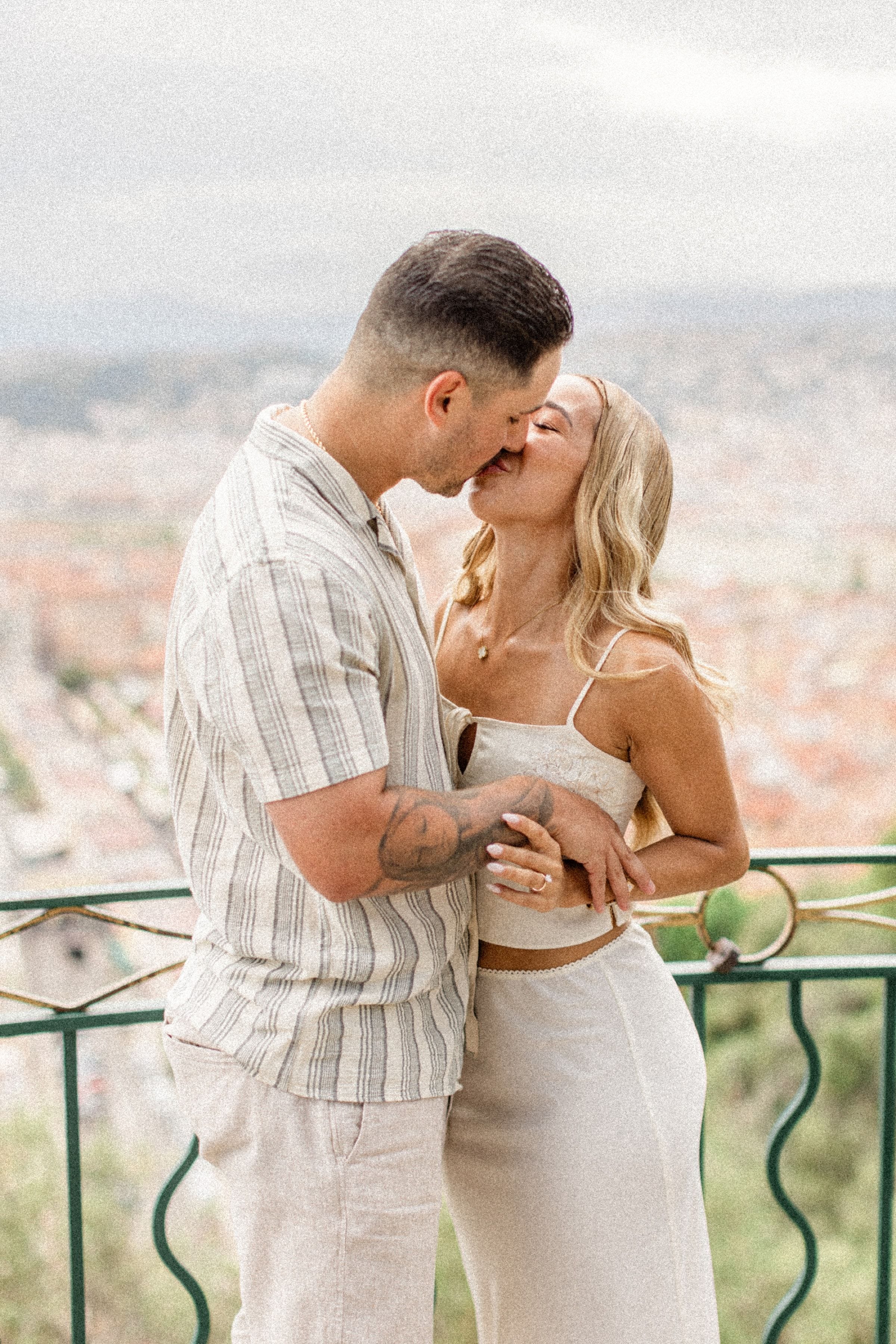Demande en mariage de Joe et Jasmin sur la Colline du Château Nice 1
