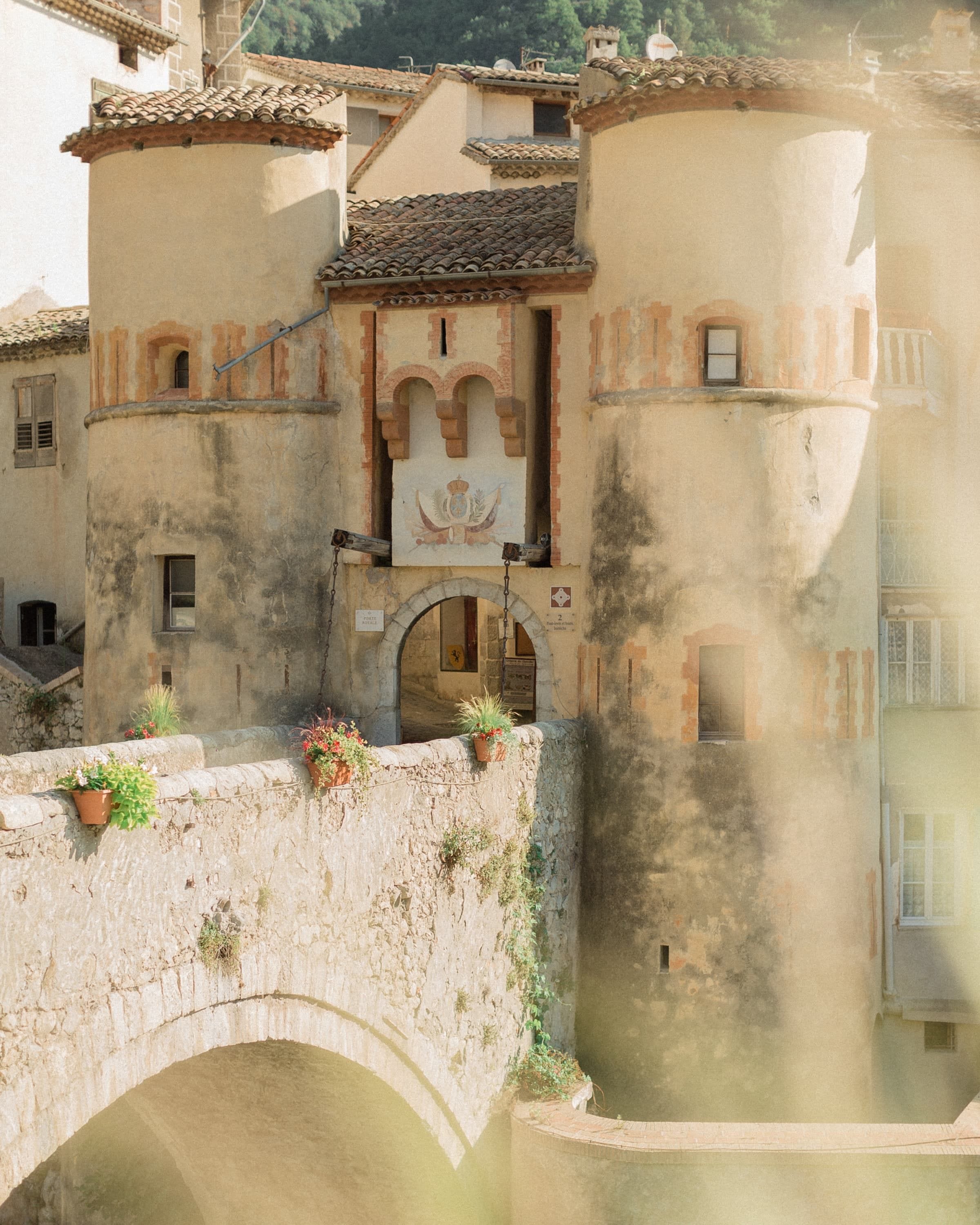 Mariage de Cynthia et Mathieu à Entrevaux 3