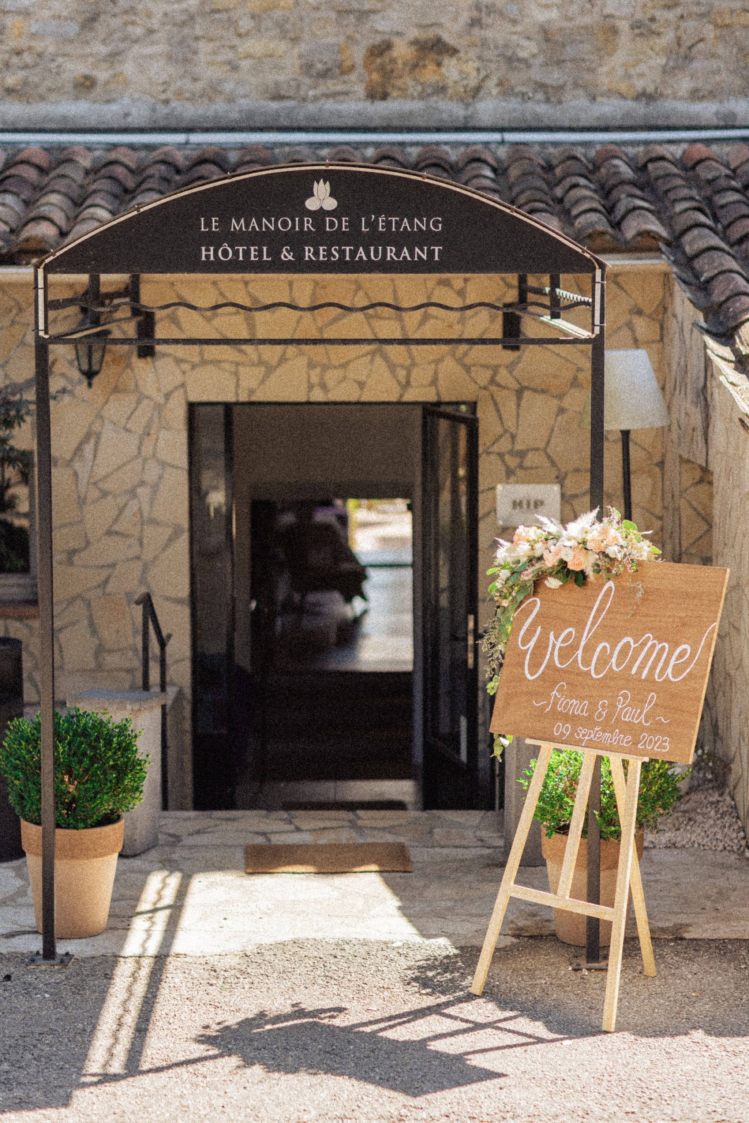 Mariage de Fiona & Paul au Manoir de l'Étang à Mougins 32