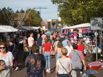 BEZOEK weekmarkt velden
