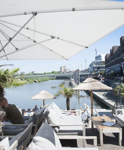 Venlo Partners Maasboulevard mit Aussicht aufs Wasser 2