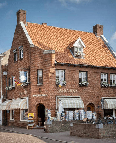 275543662 154480603681547 1596818486781661181 n