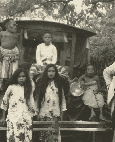 AGENDA Hollywood op Flores WEB Missiemuseum