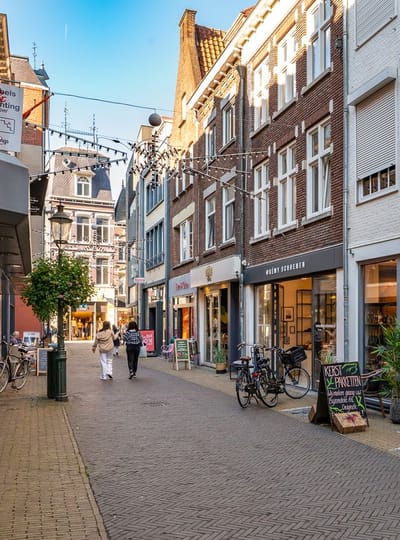 LOCATIE Klaasstraat WEB