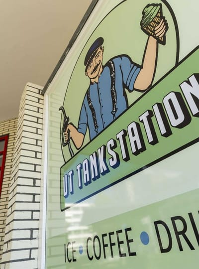 Ut Tankstation 05 min jpg