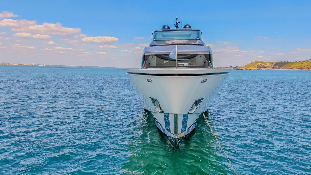 hard 8 yacht for sale