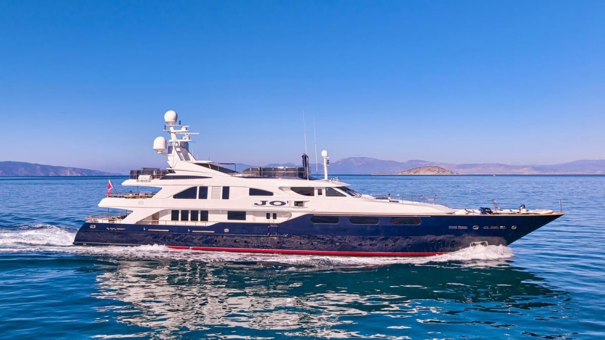 Joe Li Yatch JO I Yacht for Charter - IYC