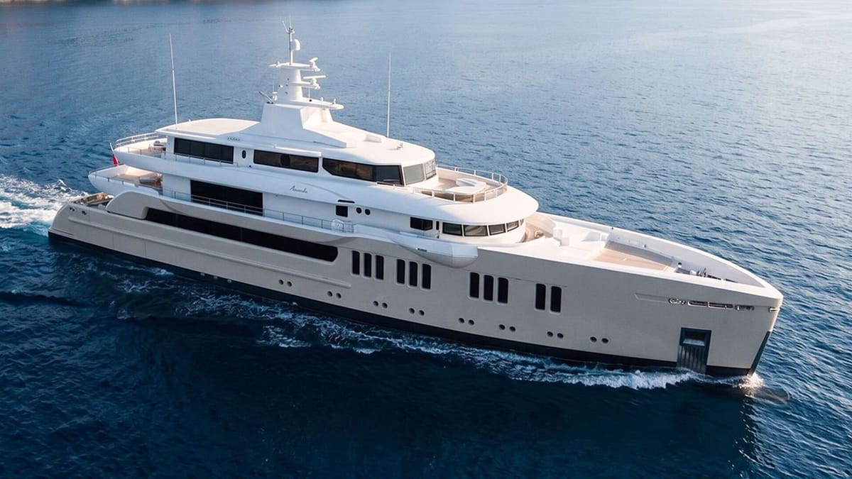 AMANDA luxury motor yacht
