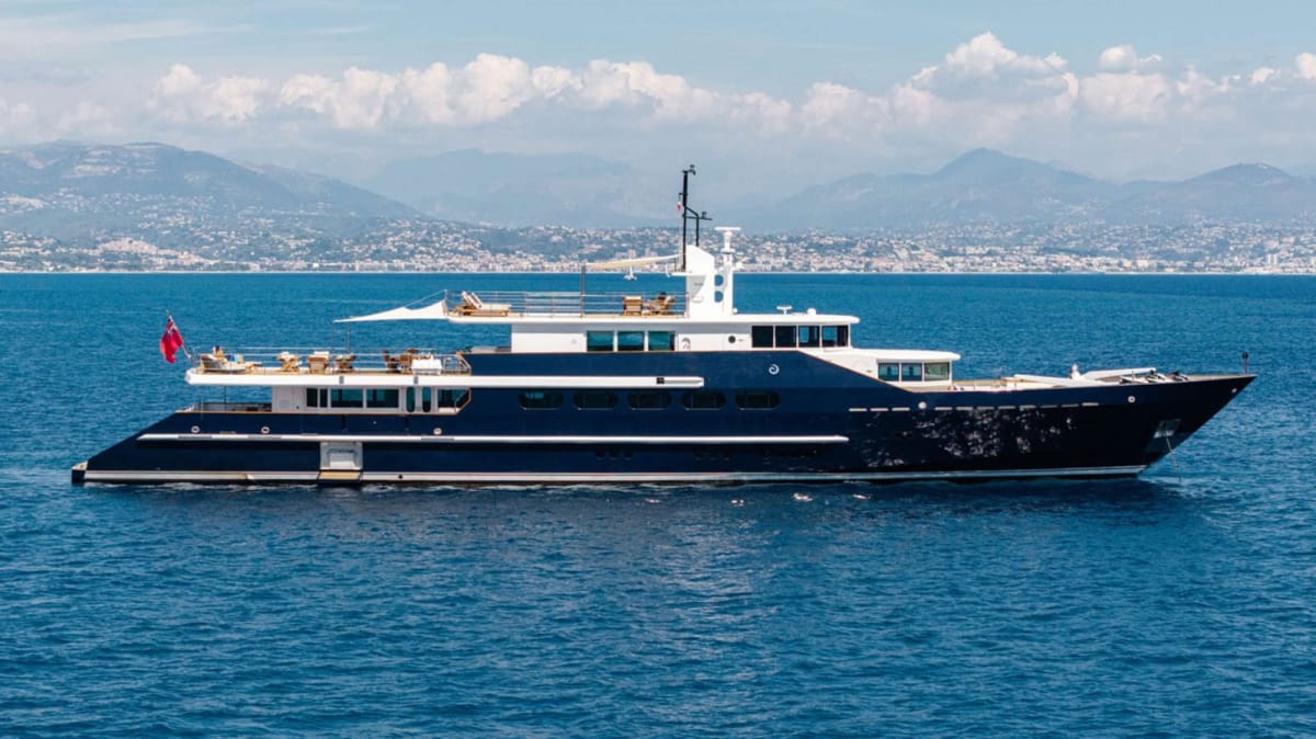 KORU luxury motor yacht