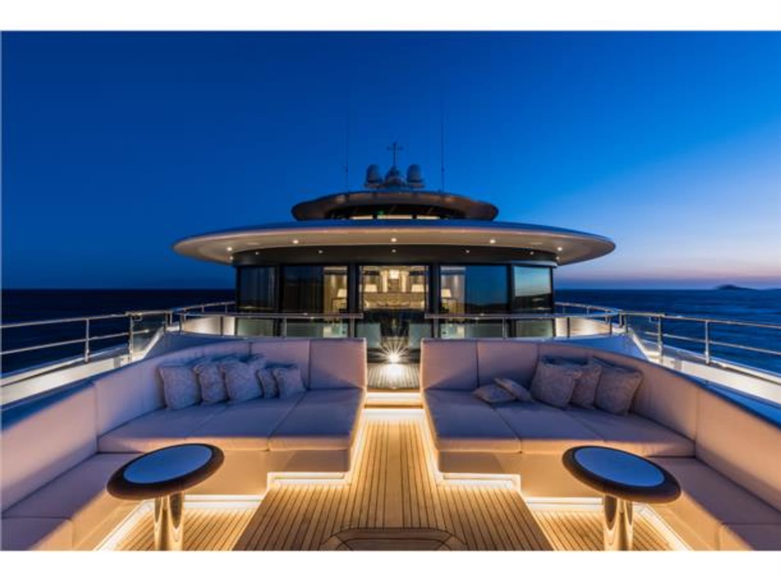 Plvs Vltra-7-gallery