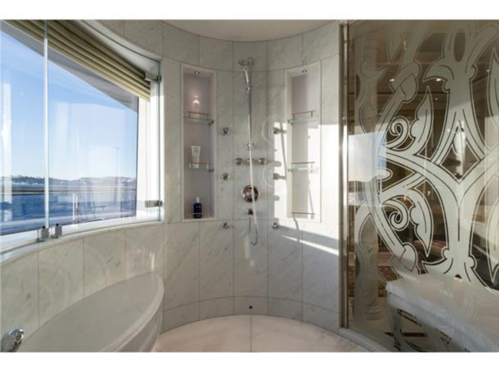 Plvs Vltra-37-gallery