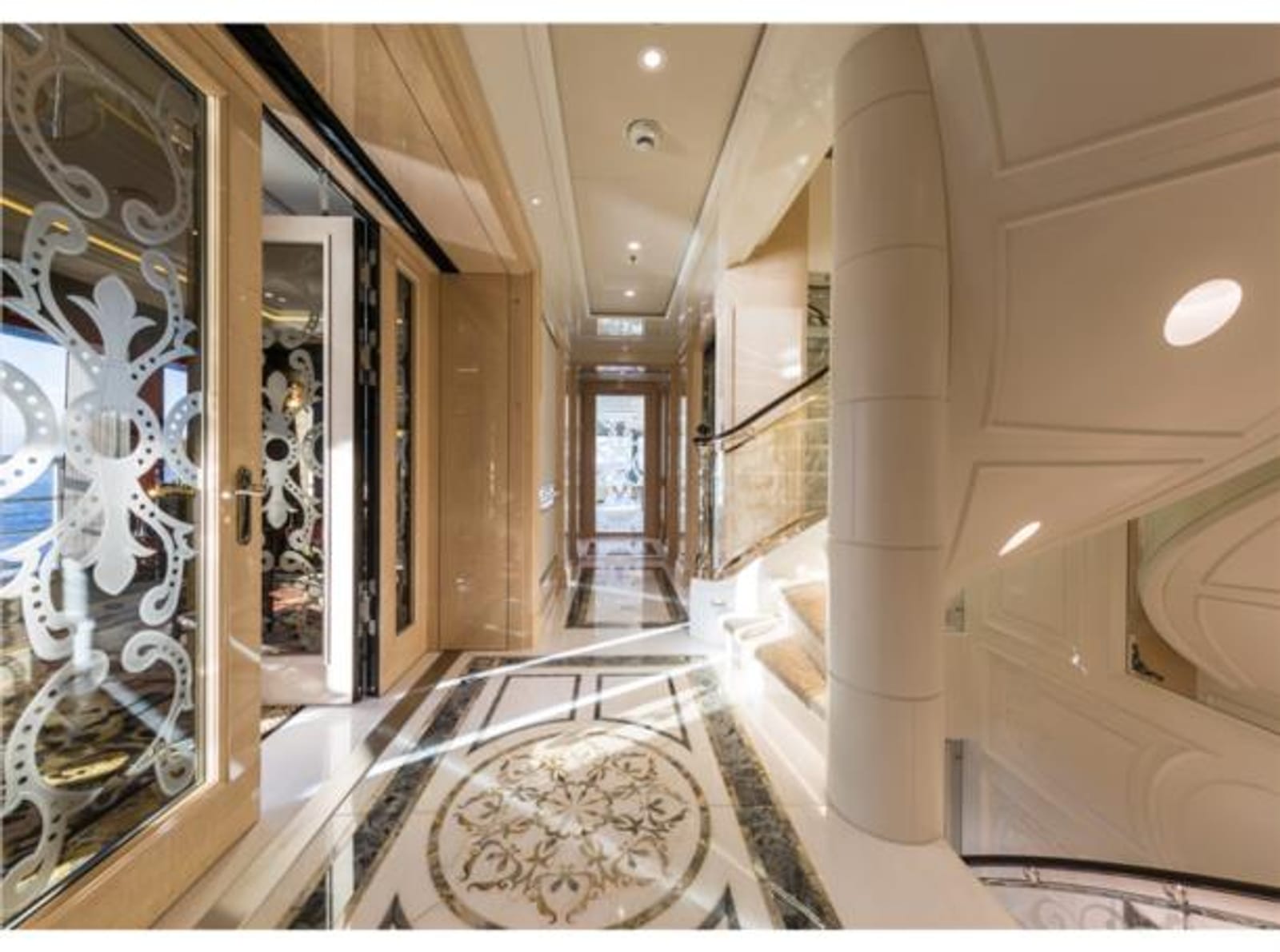 Plvs Vltra-24-gallery