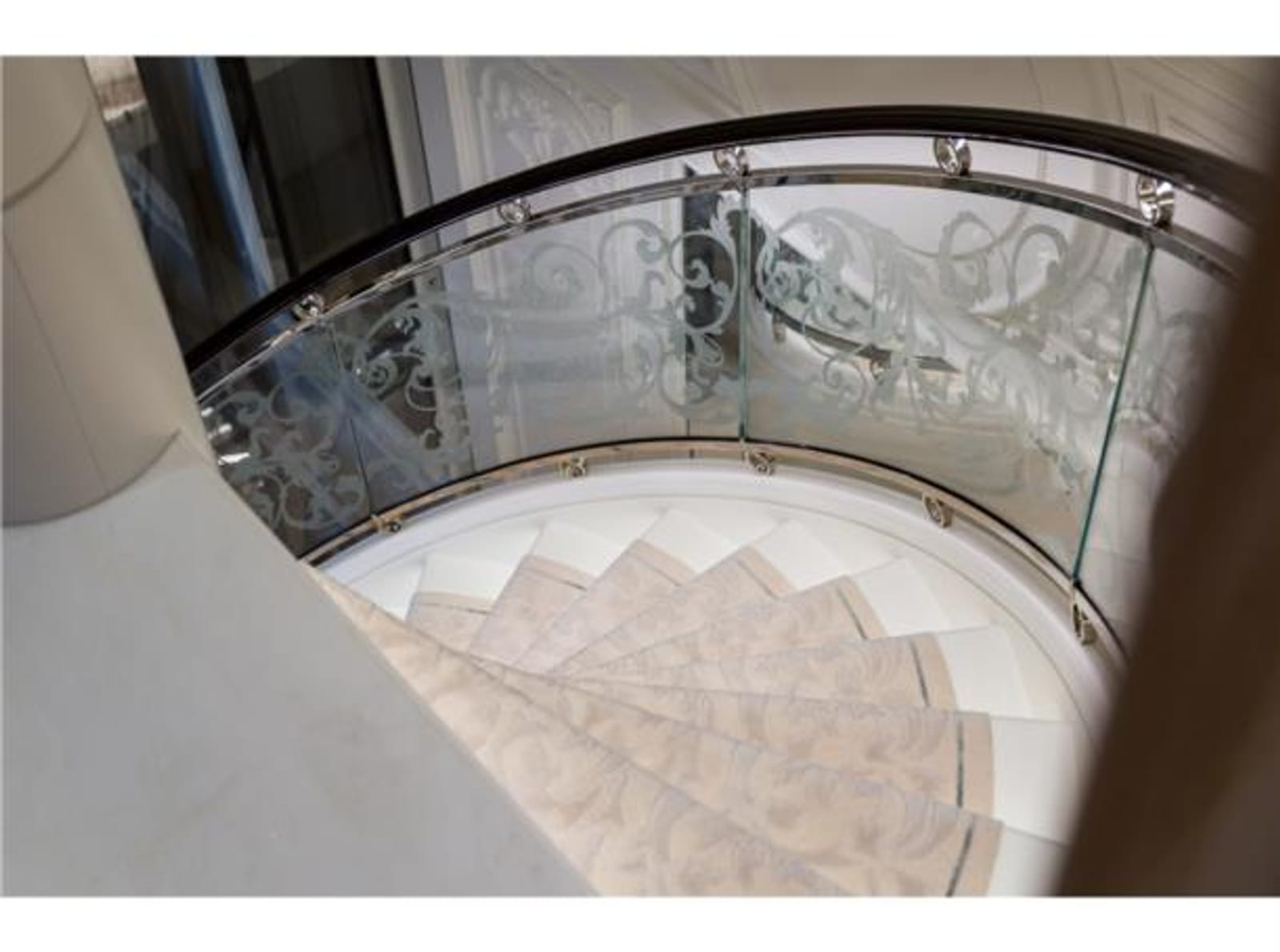 Plvs Vltra-22-gallery