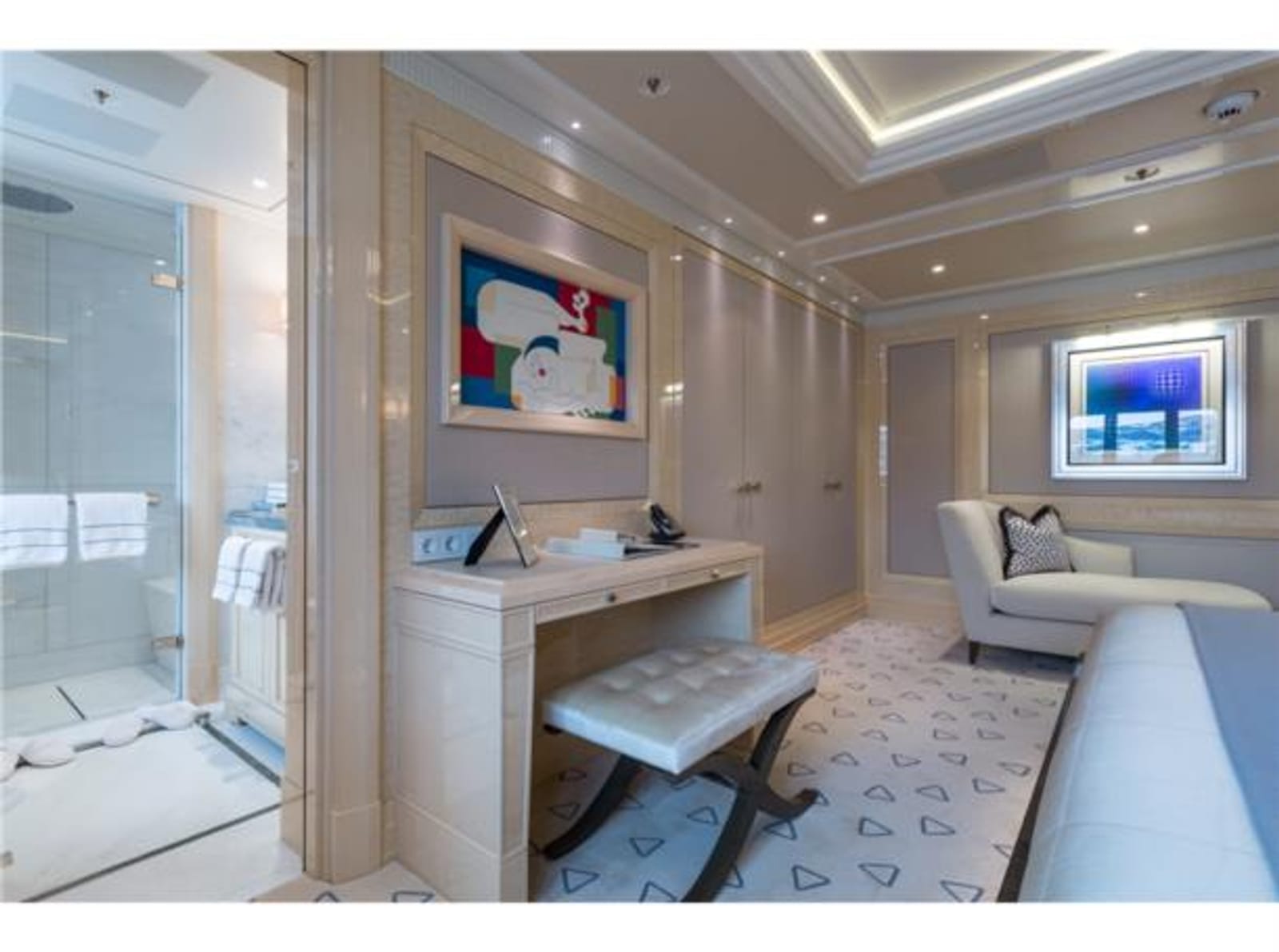 Plvs Vltra-32-gallery