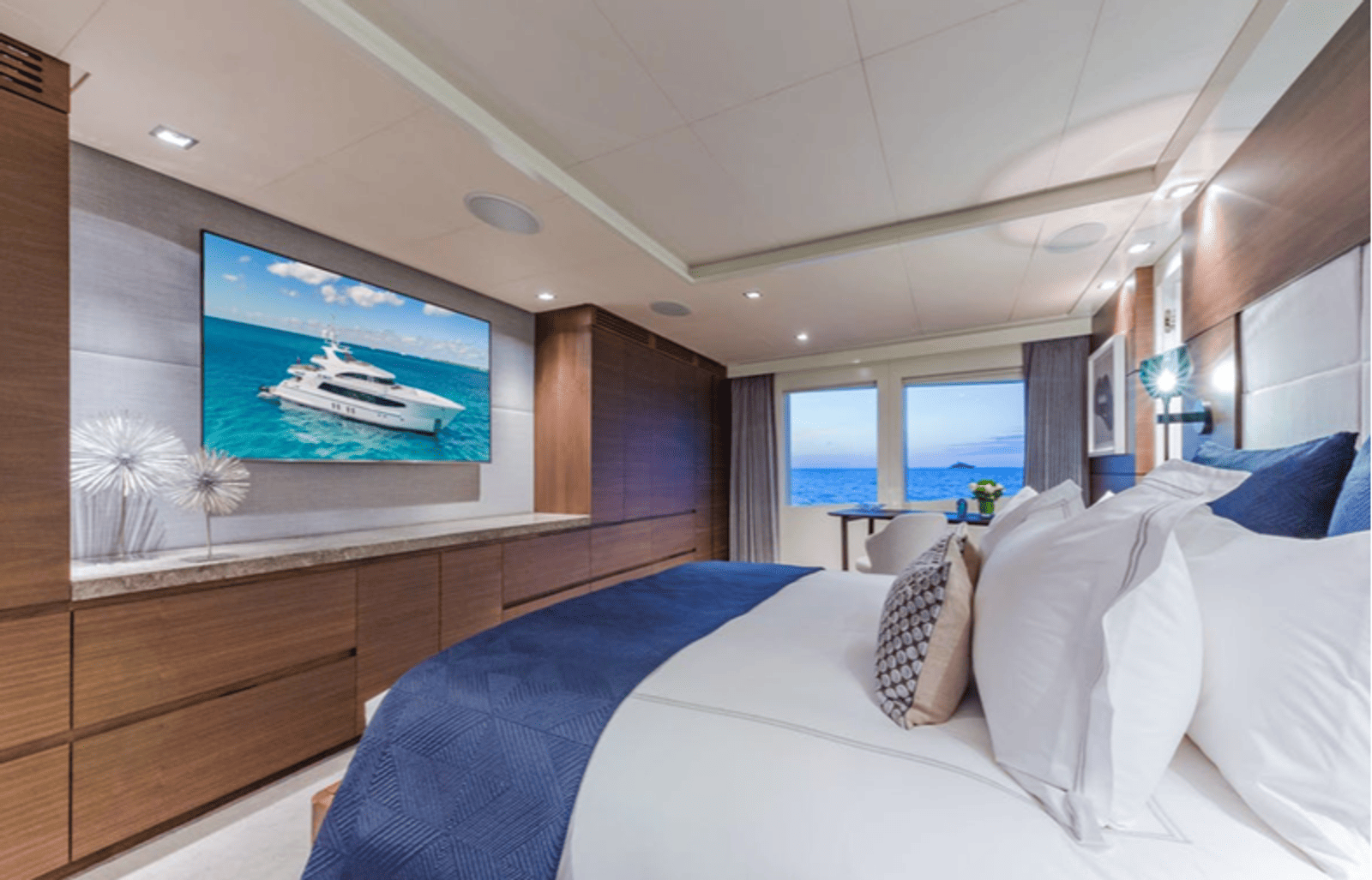 BIG SKY Yacht for Charter IYC