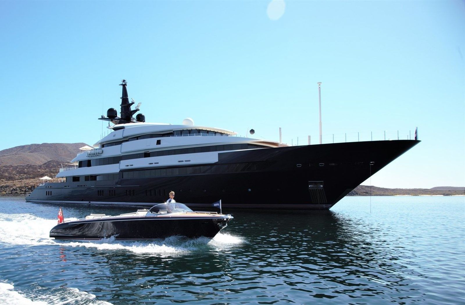 man of steel yacht eigner