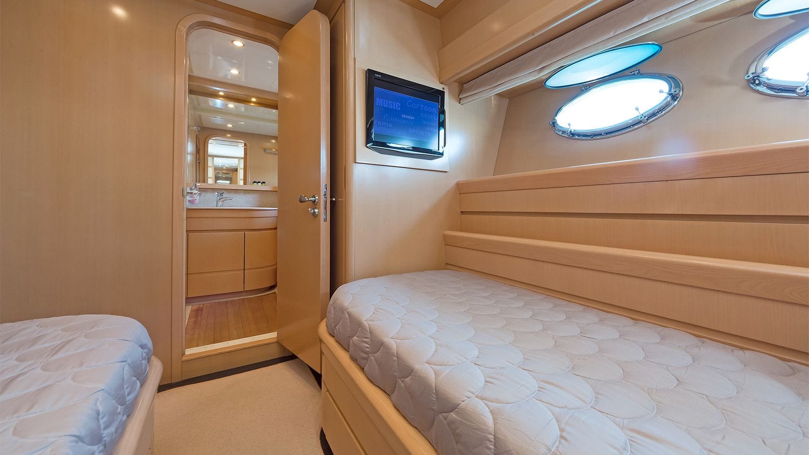 LETTOULI III-28-gallery