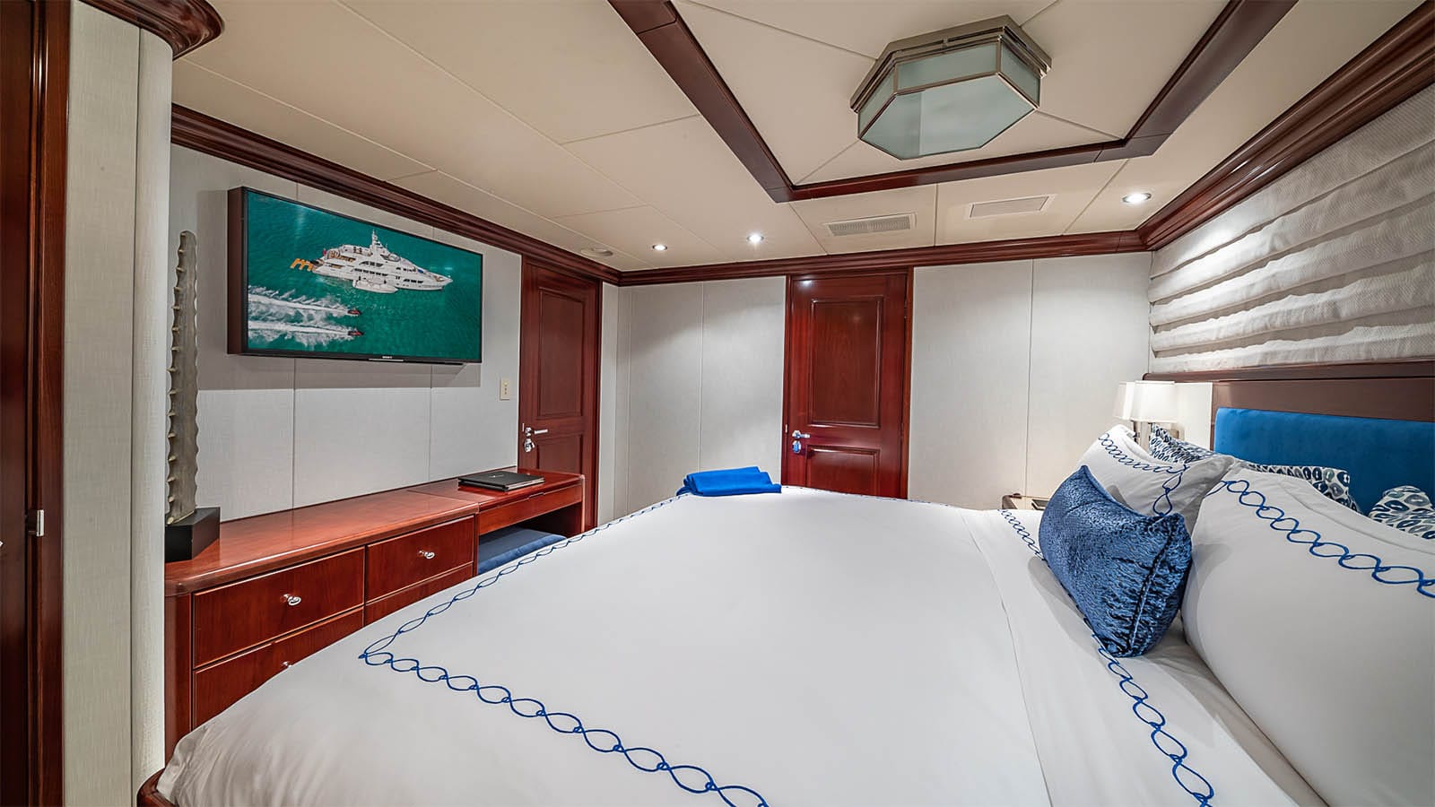 CARTE BLANCHE-25-gallery