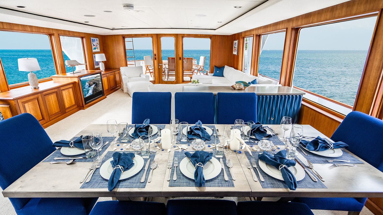 SILVER SEAS -12-gallery