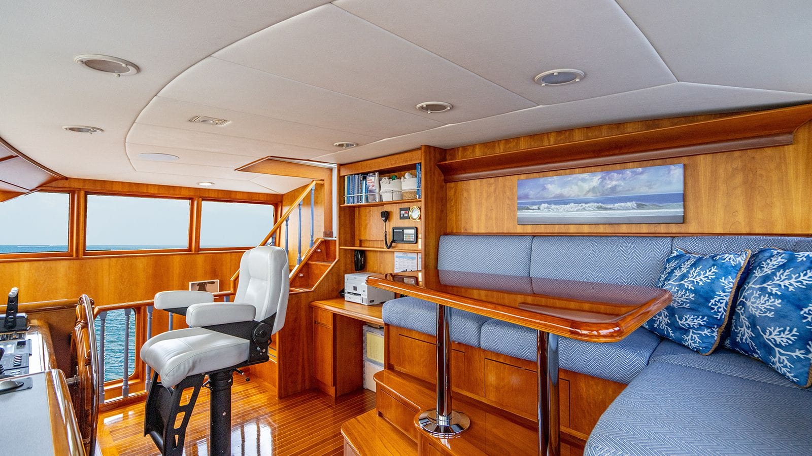 SILVER SEAS -24-gallery