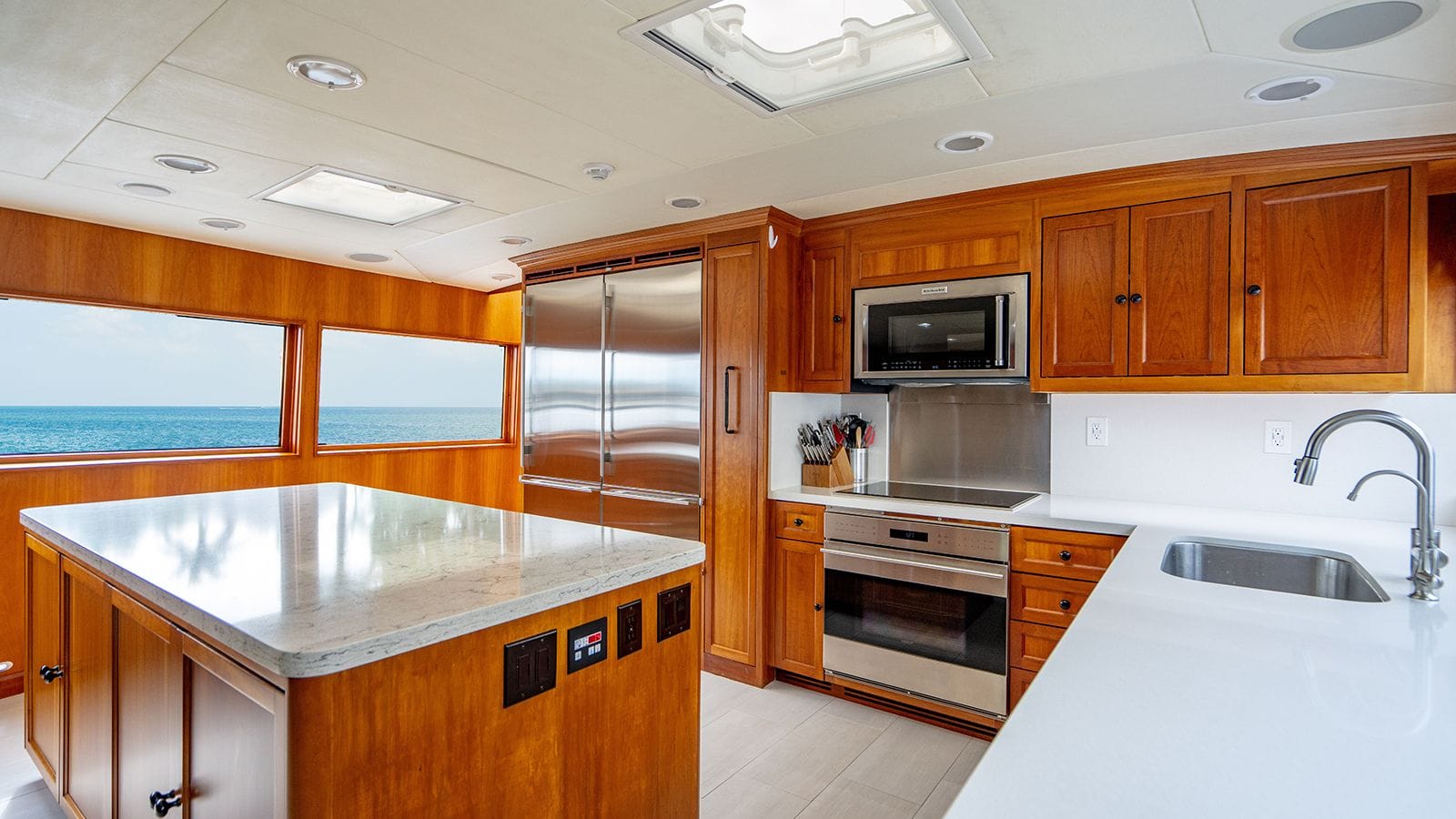 SILVER SEAS -27-gallery