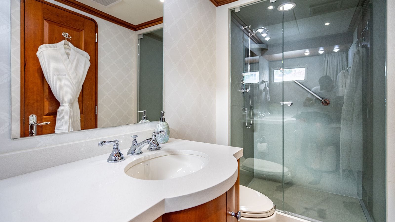 SILVER SEAS -49-gallery