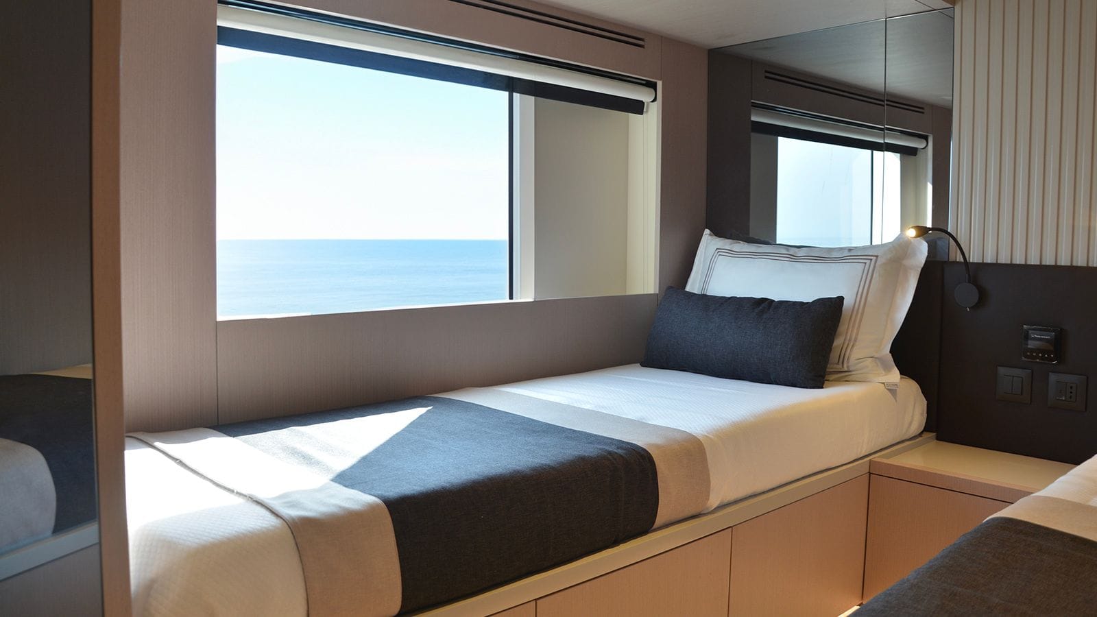 ZIMA Yacht for Sale IYC