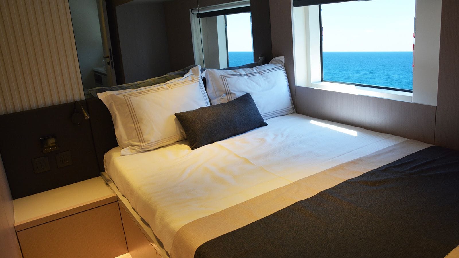 ZIMA Yacht for Sale IYC