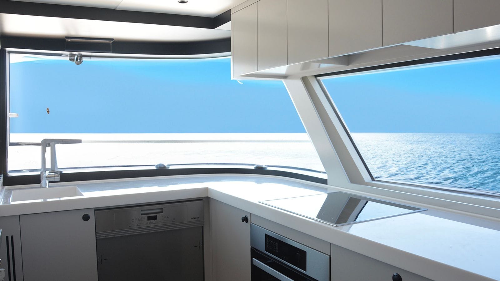 ZIMA Yacht for Sale IYC