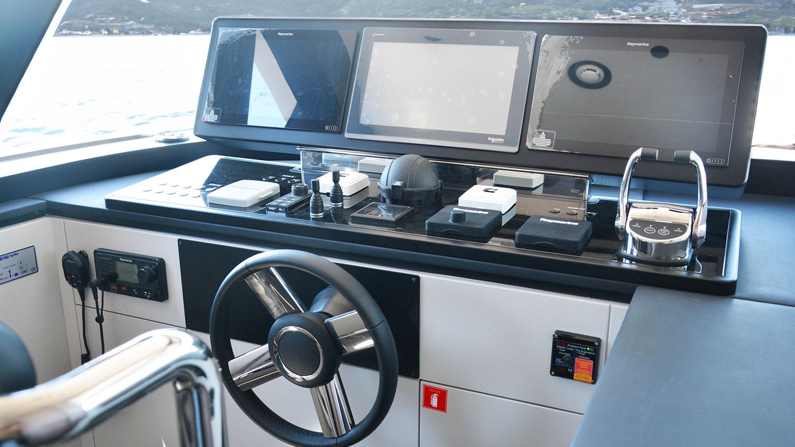 ZIMA Yacht for Sale IYC