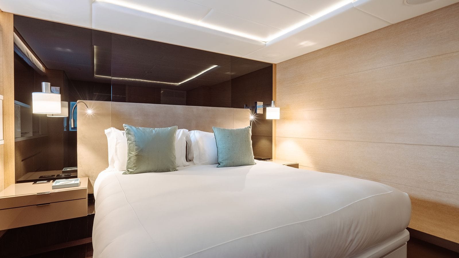 BON VIVANT-19-gallery