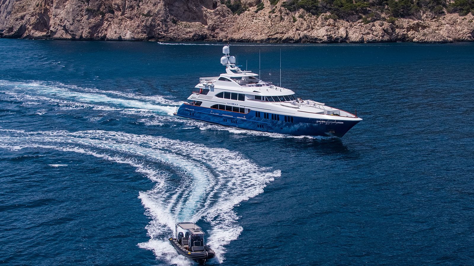 LA DEA II-27-gallery