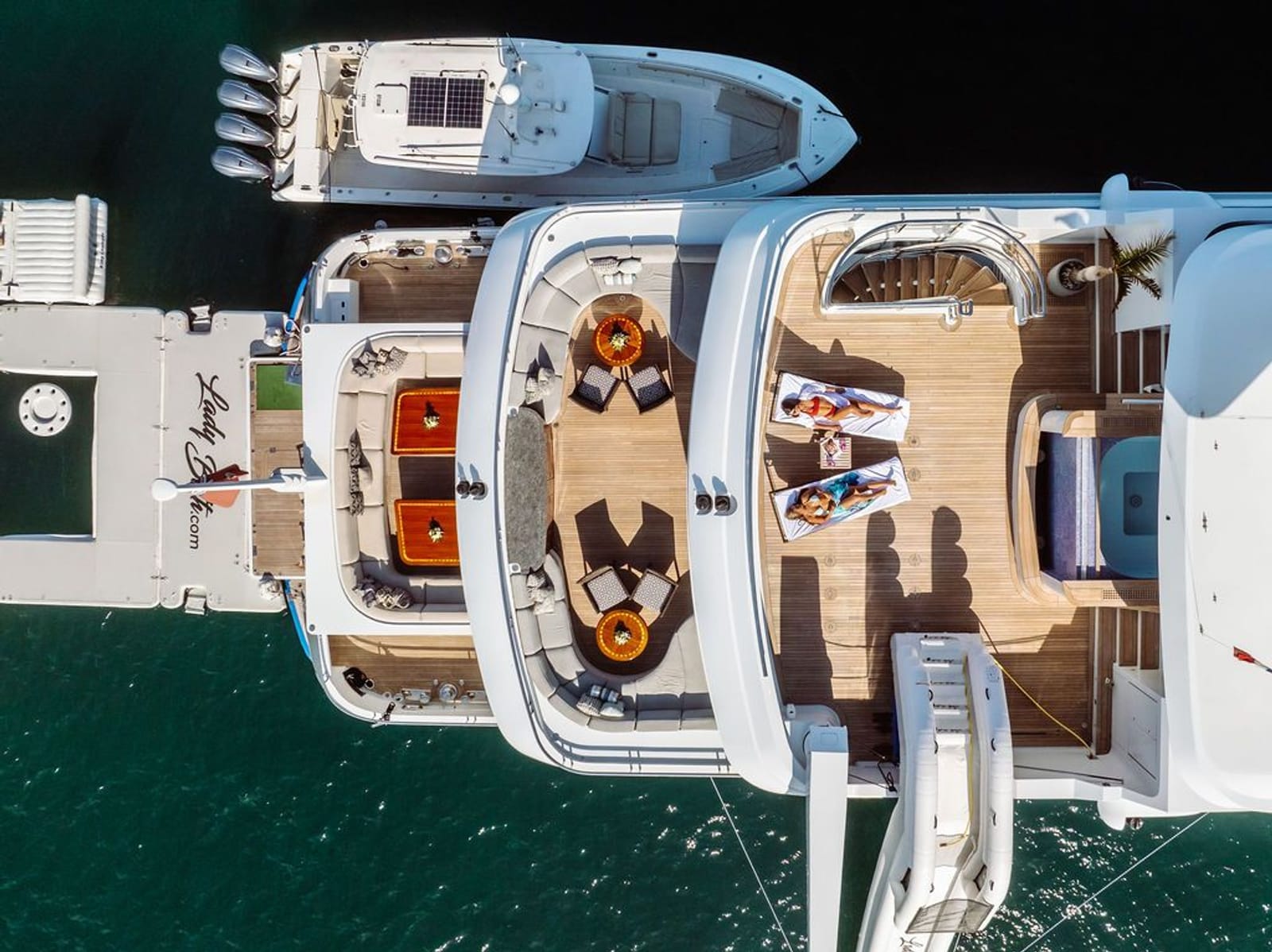 LADY BETH-45-gallery