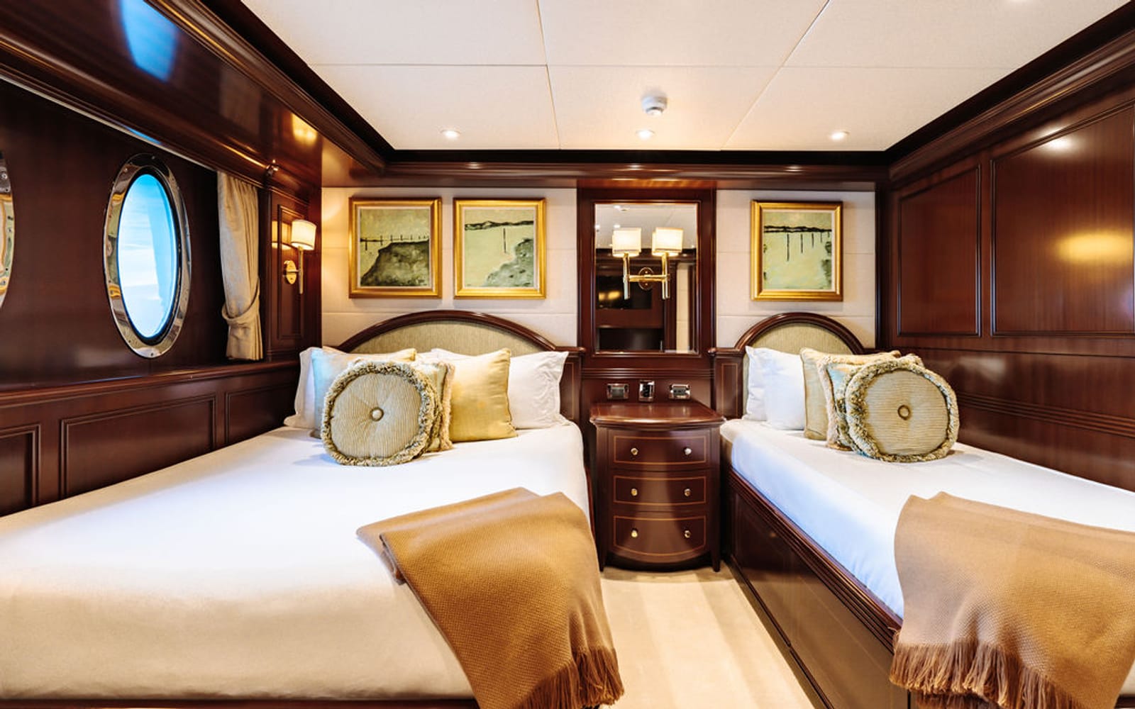 LADY BETH-22-gallery