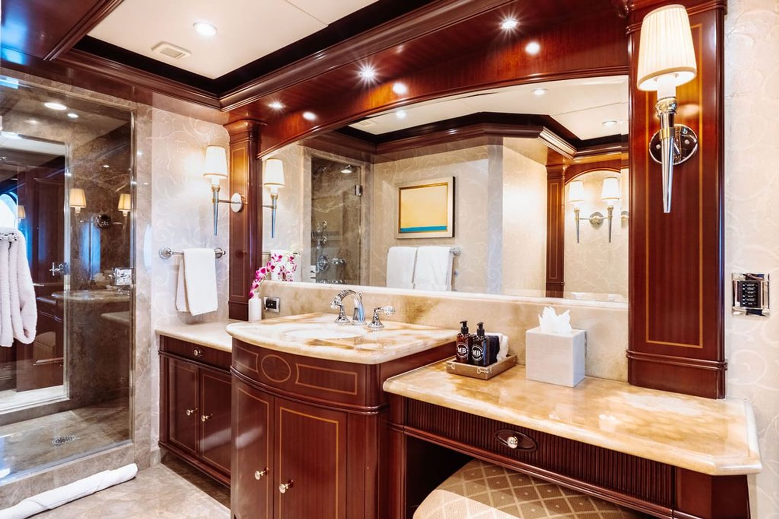 LADY BETH-16-gallery